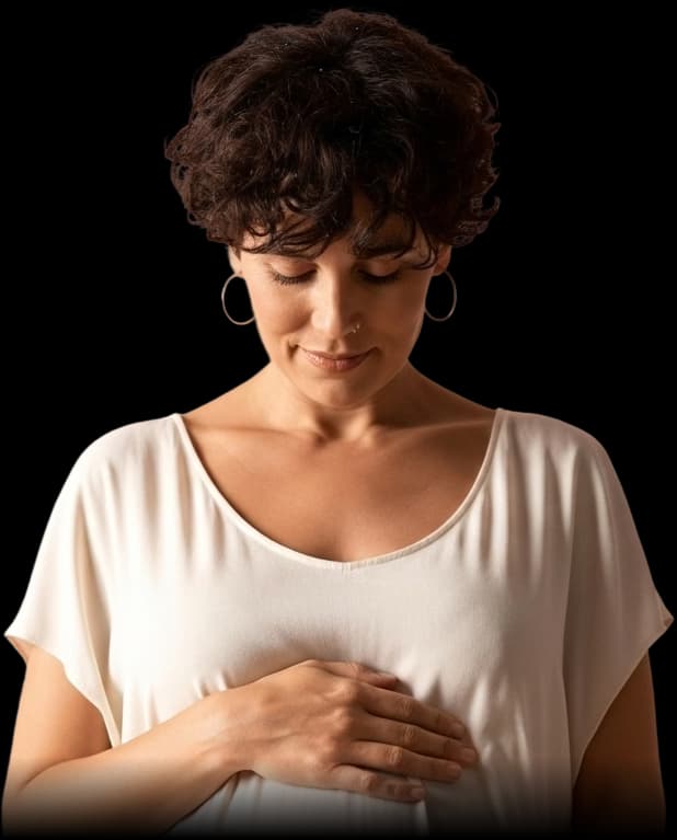 Mulher grávida sorridente e segura